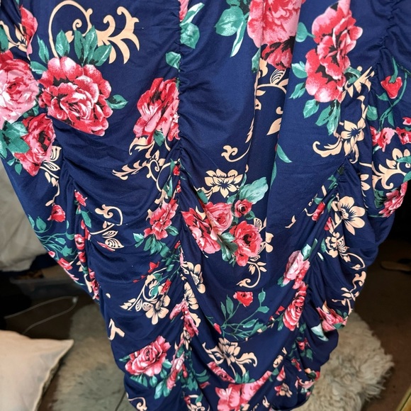 Poseshe plus bodycon floral midi dress size 4x - Picture 4 of 6